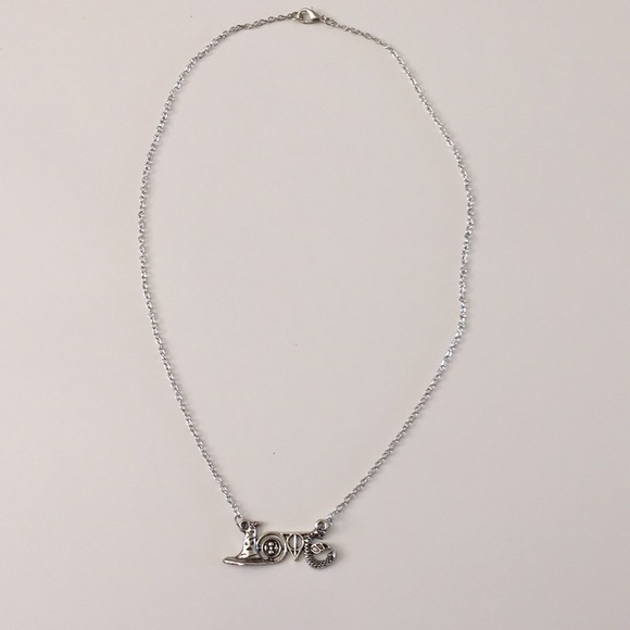 NWT Love Harry Potter Necklace Hogwarts Sorting Hat Snake Pendent Charm Time - Picture 4 of 5